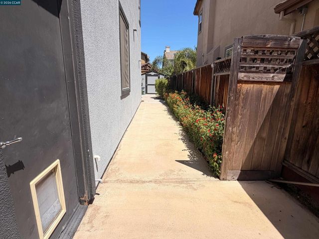 49 Nettle Ct, Oakley, CA 94561