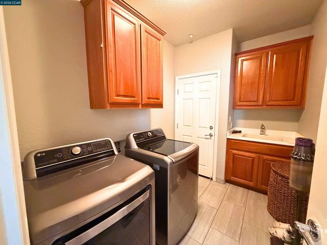 49 Nettle Ct, Oakley, CA 94561