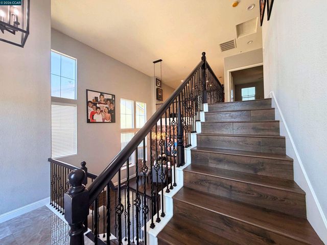 49 Nettle Ct, Oakley, CA 94561