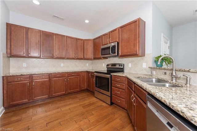 7036 Woodside Forest Circle, Lewisville, NC 27023