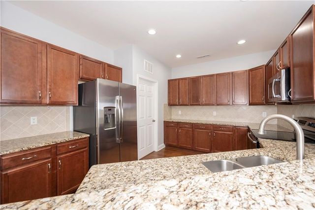 7036 Woodside Forest Circle, Lewisville, NC 27023