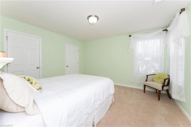 7036 Woodside Forest Circle, Lewisville, NC 27023