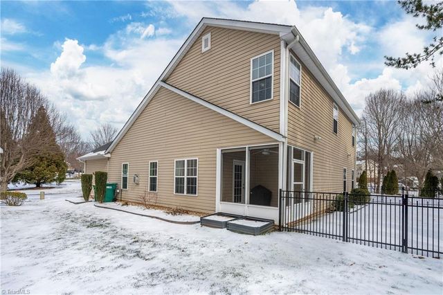 7036 Woodside Forest Circle, Lewisville, NC 27023