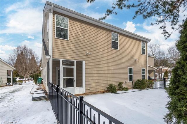 7036 Woodside Forest Circle, Lewisville, NC 27023