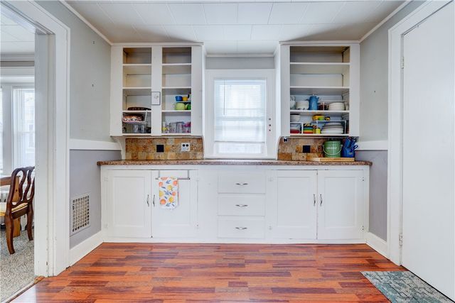 122 Clearview Rd, Greece, NY 14616