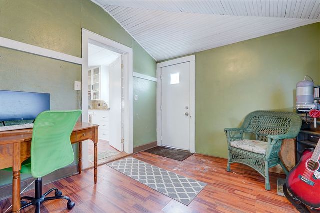 122 Clearview Rd, Greece, NY 14616