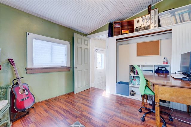 122 Clearview Rd, Greece, NY 14616