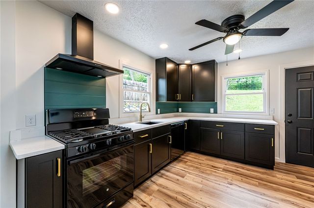305 Victoria Drive, Monroeville, PA 15146