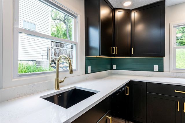 305 Victoria Drive, Monroeville, PA 15146