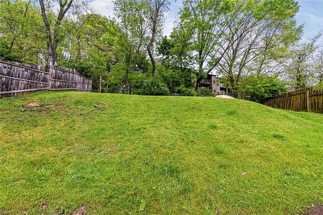 305 Victoria Drive, Monroeville, PA 15146