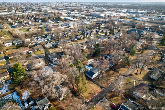 000 Westwood, Troy, MI 48083