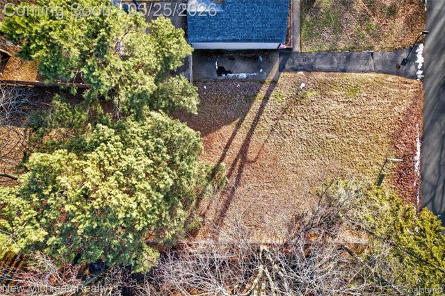 000 Westwood, Troy, MI 48083