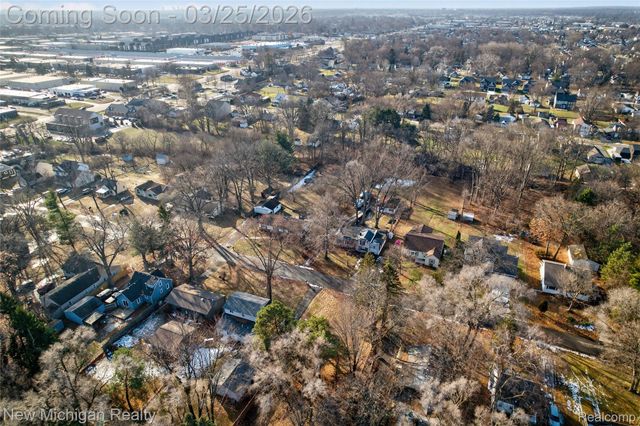 000 Westwood, Troy, MI 48083