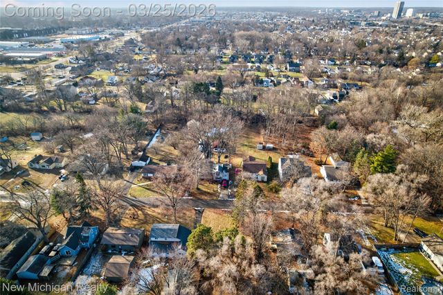 000 Westwood, Troy, MI 48083