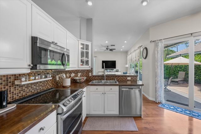 1110 Aviary Road, Wellington, FL 33414