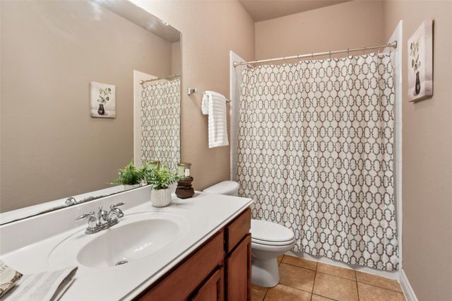 1055 Brigid Court, Dickinson, TX 77539