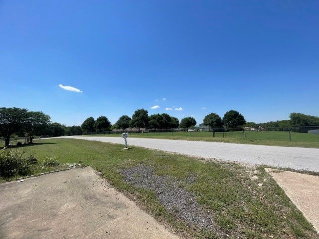 3010 Clearview Drive, Midlothian, TX 76065