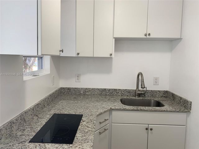 6290 SW 39th St 0, Miami, FL 33155