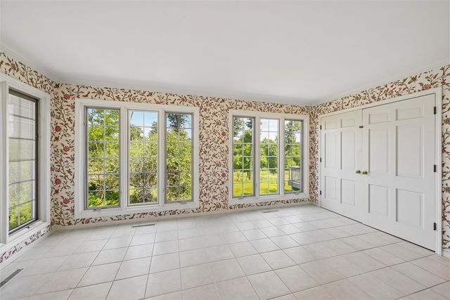 5022 Broadlawn Drive SE, Cedar Rapids, IA 52403