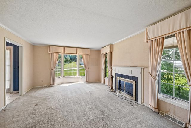 5022 Broadlawn Drive SE, Cedar Rapids, IA 52403