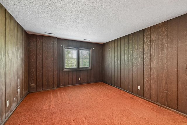 5022 Broadlawn Drive SE, Cedar Rapids, IA 52403