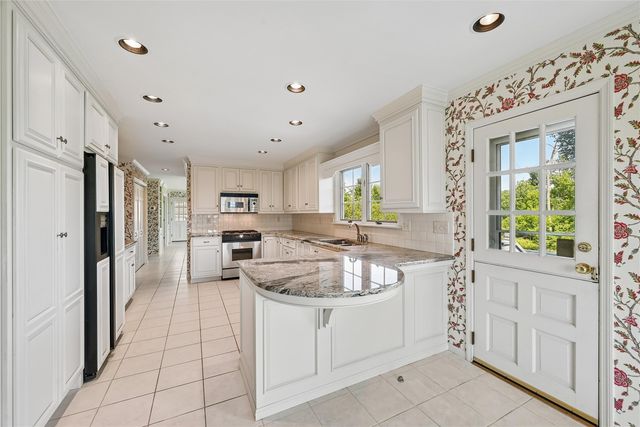5022 Broadlawn Drive SE, Cedar Rapids, IA 52403