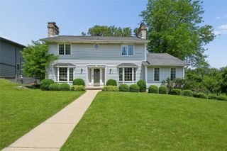 5022 Broadlawn Drive SE, Cedar Rapids, IA 52403