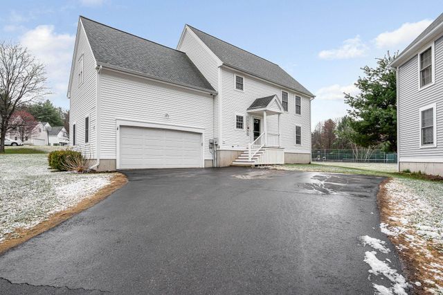61 Barbara Lane, Hudson, NH 03051