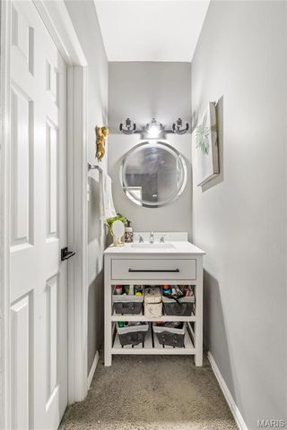 335 N Boyle Avenue D4, St Louis, MO 63108