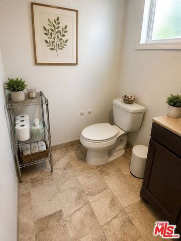 5240 Buffalo, Sherman Oaks, CA 91401