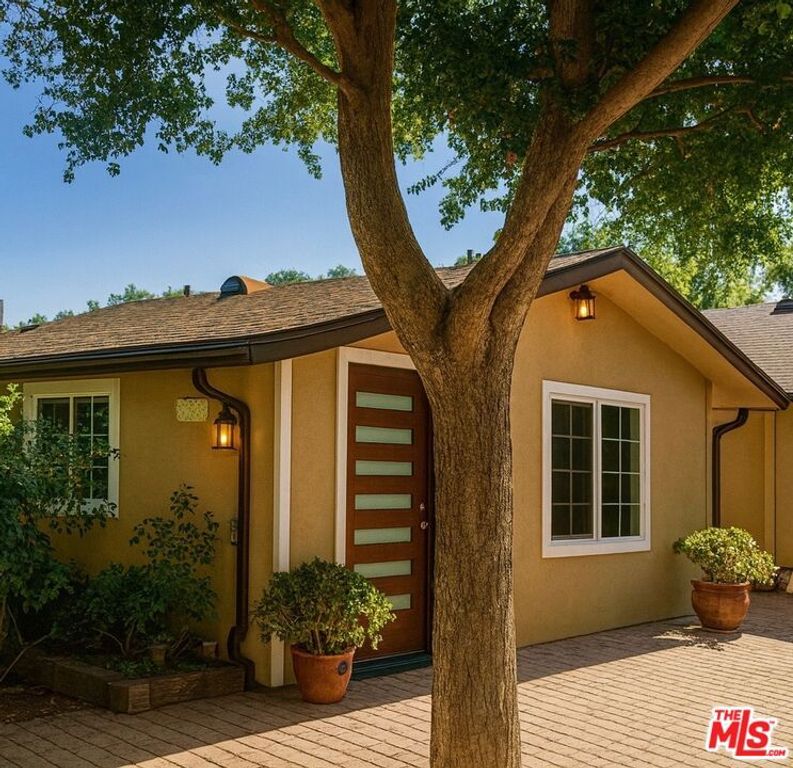 5240 Buffalo, Sherman Oaks, CA 91401