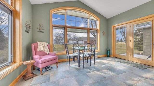 68 Aurora LANE, Fond Du Lac, WI 54935