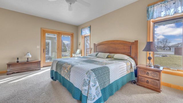 68 Aurora LANE, Fond Du Lac, WI 54935