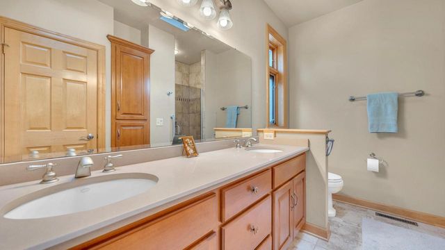 68 Aurora LANE, Fond Du Lac, WI 54935
