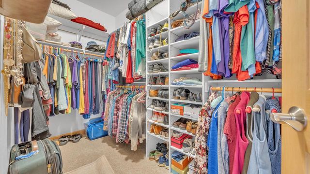68 Aurora LANE, Fond Du Lac, WI 54935