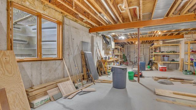 68 Aurora LANE, Fond Du Lac, WI 54935