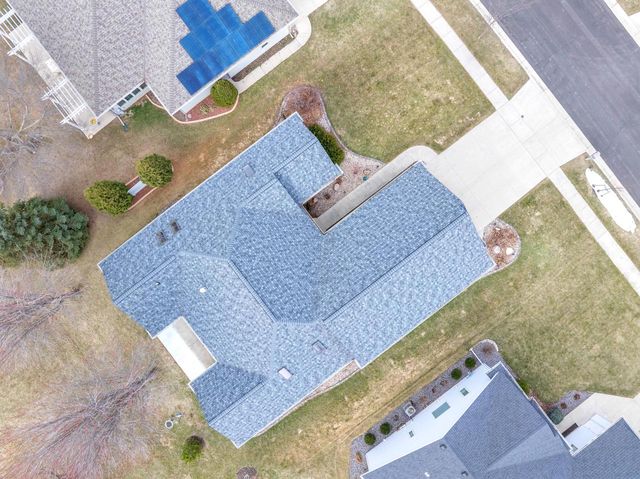 68 Aurora LANE, Fond Du Lac, WI 54935
