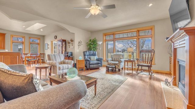 68 Aurora LANE, Fond Du Lac, WI 54935