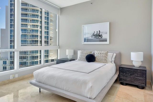 100 S Pointe Drive 2208, Miami Beach, FL 33139