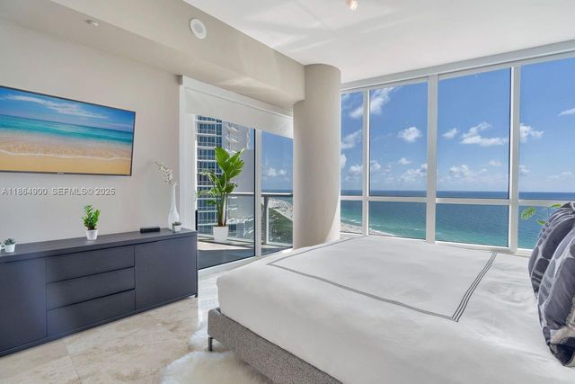 100 S Pointe Drive 2208, Miami Beach, FL 33139