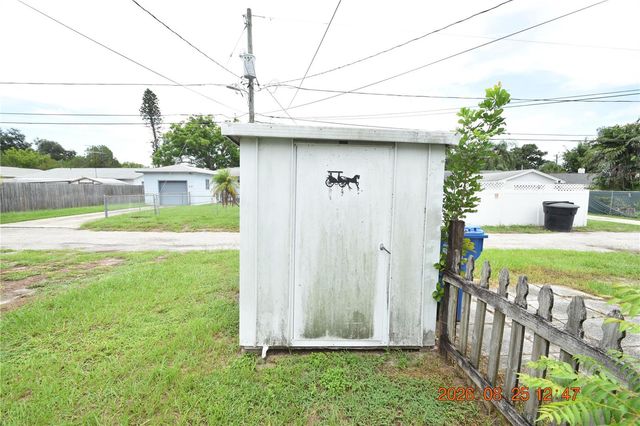 5124 18TH AVENUE N, St Petersburg, FL 33710