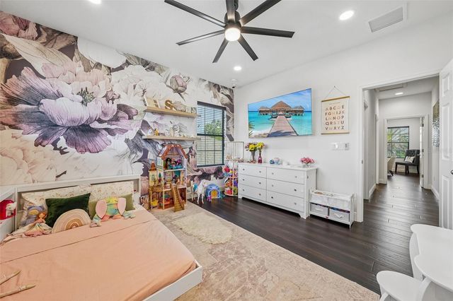 910 GRAND CRESTA AVENUE, Brandon, FL 33511