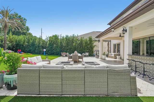 910 GRAND CRESTA AVENUE, Brandon, FL 33511