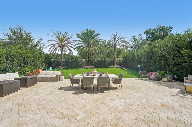 910 GRAND CRESTA AVENUE, Brandon, FL 33511