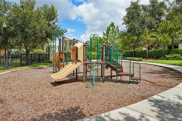 910 GRAND CRESTA AVENUE, Brandon, FL 33511