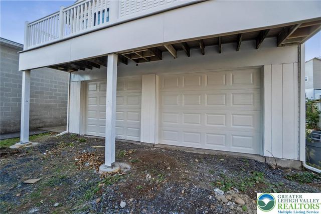 1019 Howertown Road, North Catasauqua Bor, PA 18032