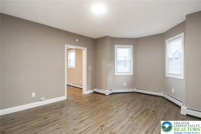 1019 Howertown Road, North Catasauqua Bor, PA 18032