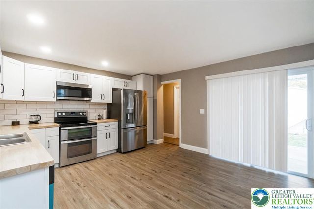 1019 Howertown Road, North Catasauqua Bor, PA 18032