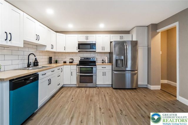 1019 Howertown Road, North Catasauqua Bor, PA 18032