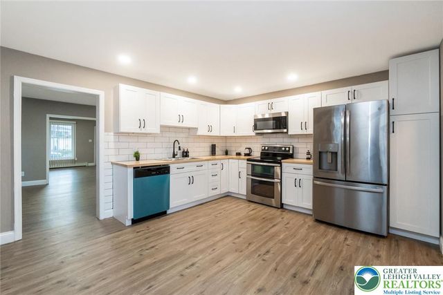 1019 Howertown Road, North Catasauqua Bor, PA 18032